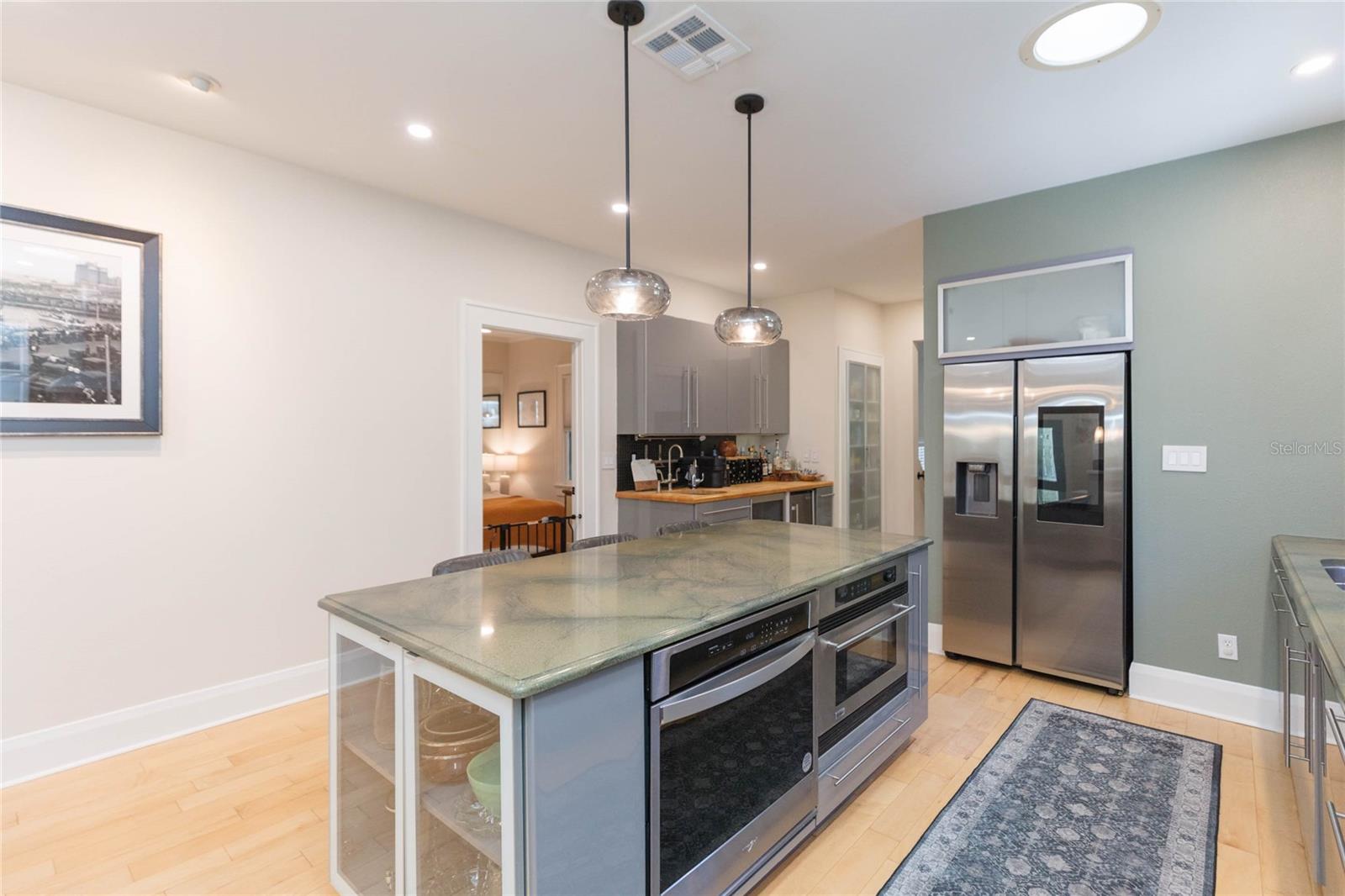 3114 W HAWTHORNE RD — photo 20