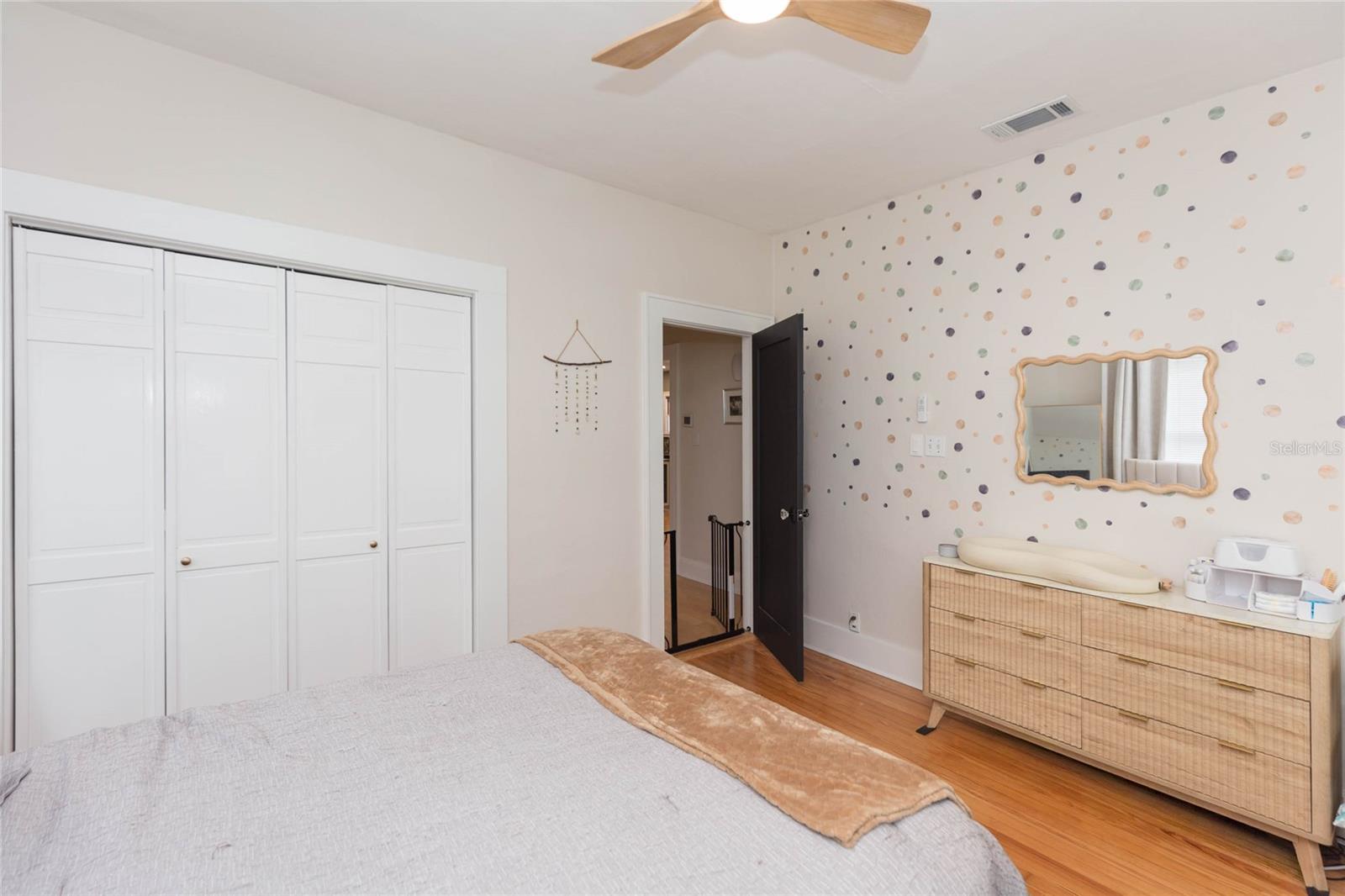 3114 W HAWTHORNE RD — photo 39