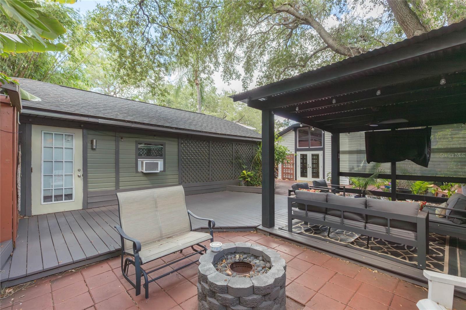 3114 W HAWTHORNE RD — photo 50