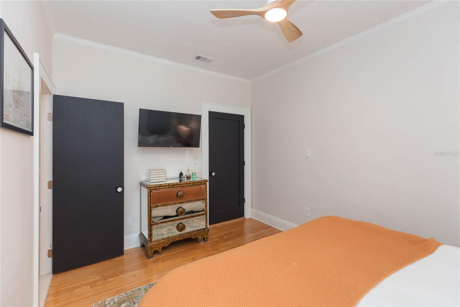 3114 W HAWTHORNE RD — photo 32