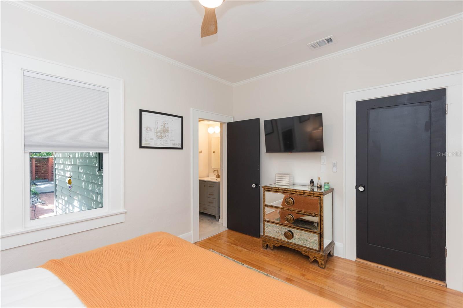 3114 W HAWTHORNE RD — photo 31