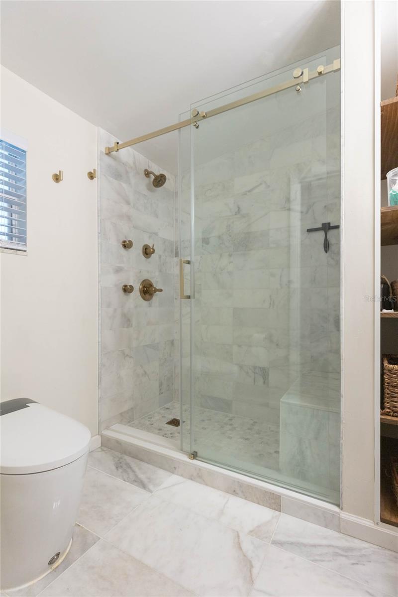 3114 W HAWTHORNE RD — photo 36