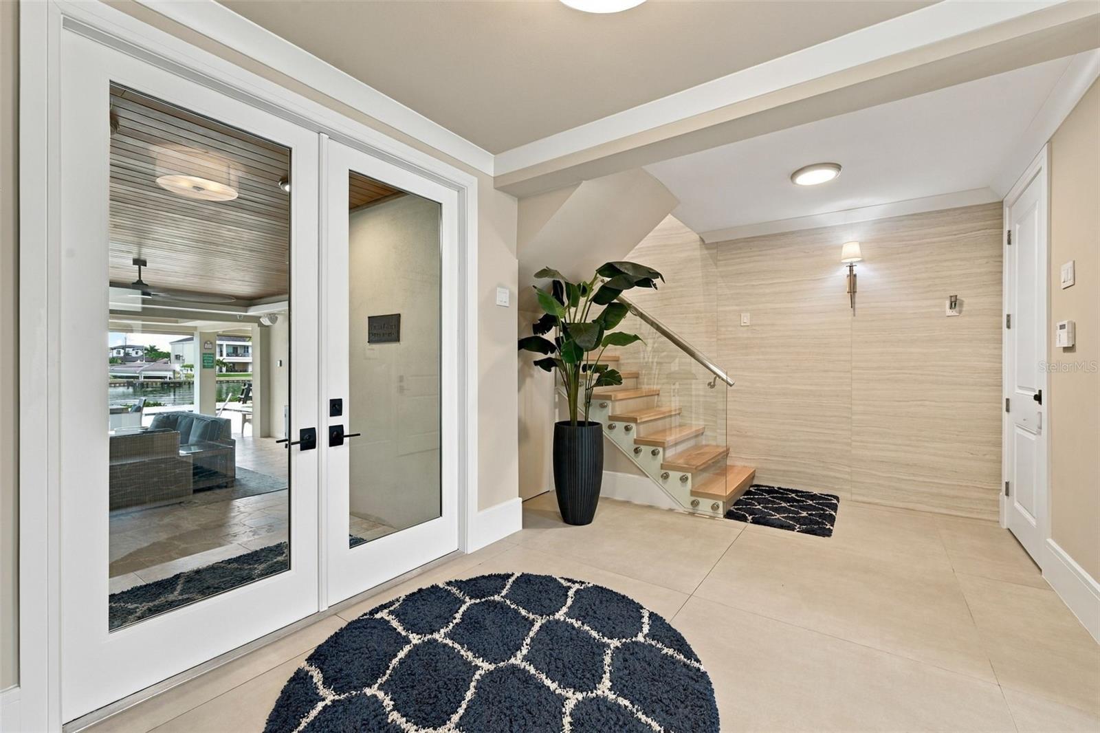 815 CAPRI BLVD — photo 8