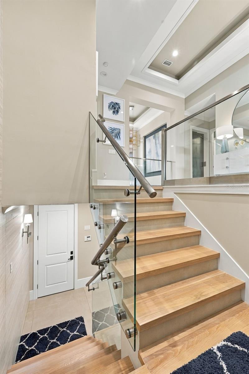 815 CAPRI BLVD — photo 9