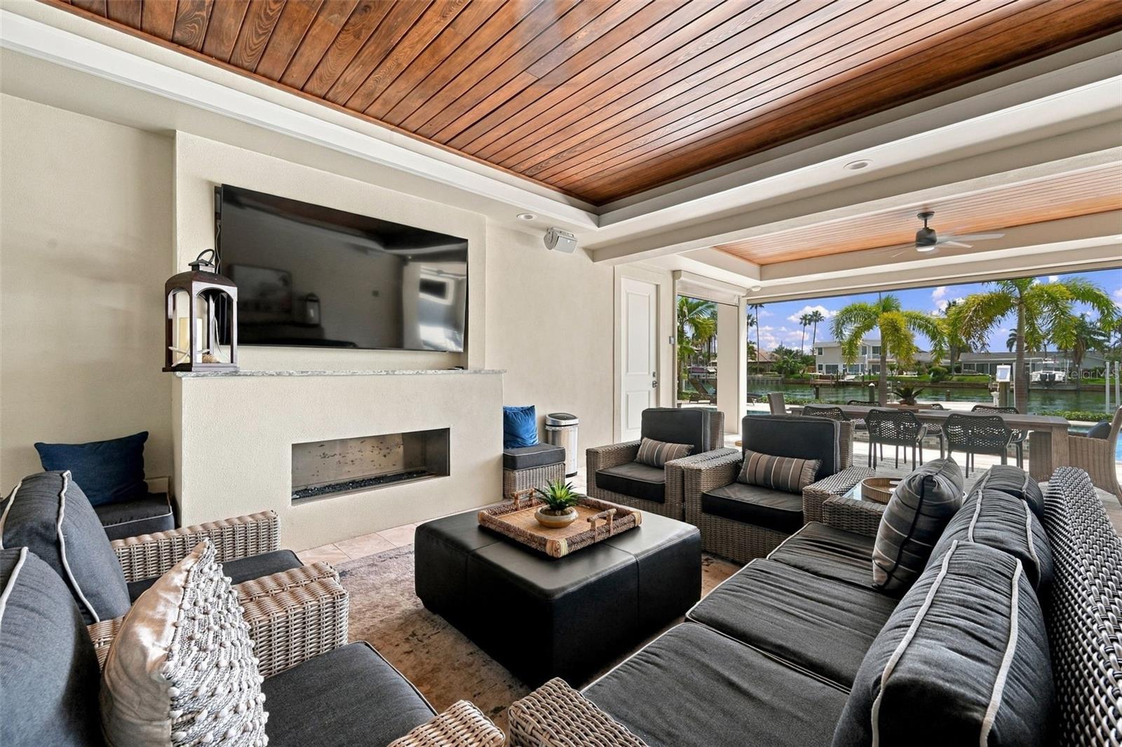 815 CAPRI BLVD — photo 45