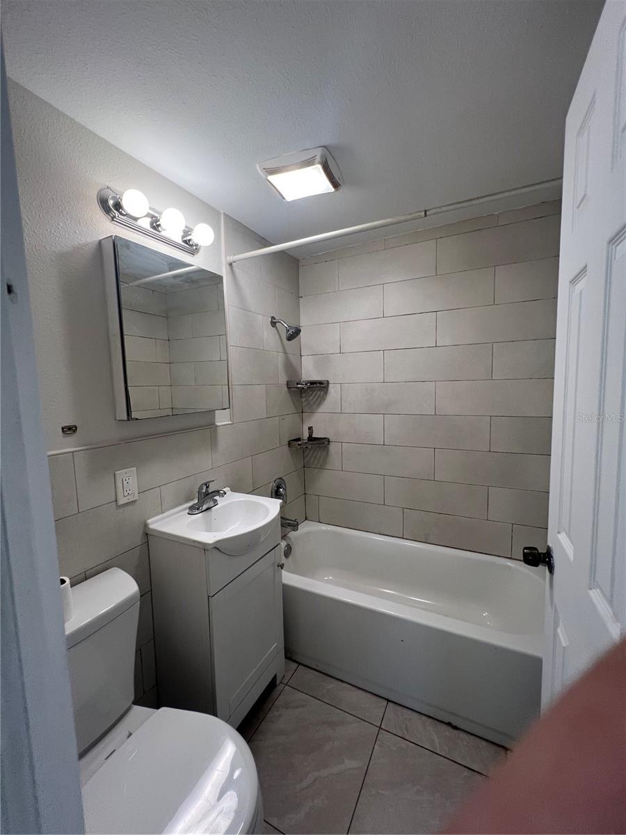 10435 114TH TER N — photo 9