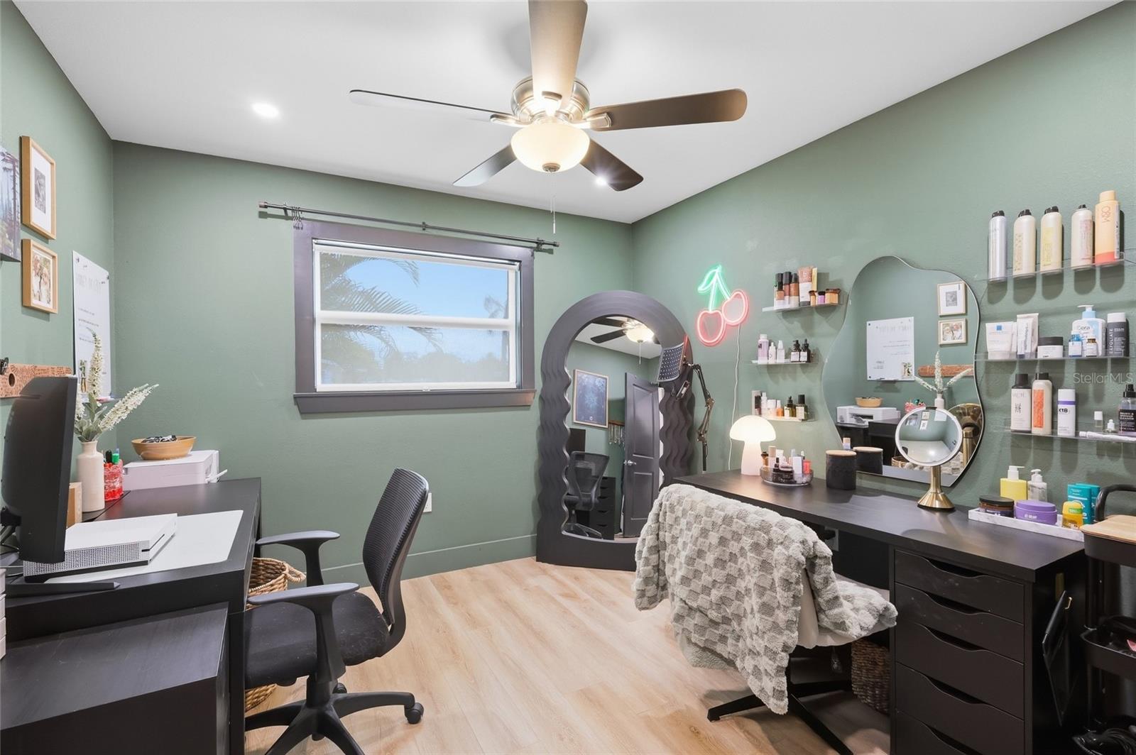 5055 LAHAINA DR — photo 18