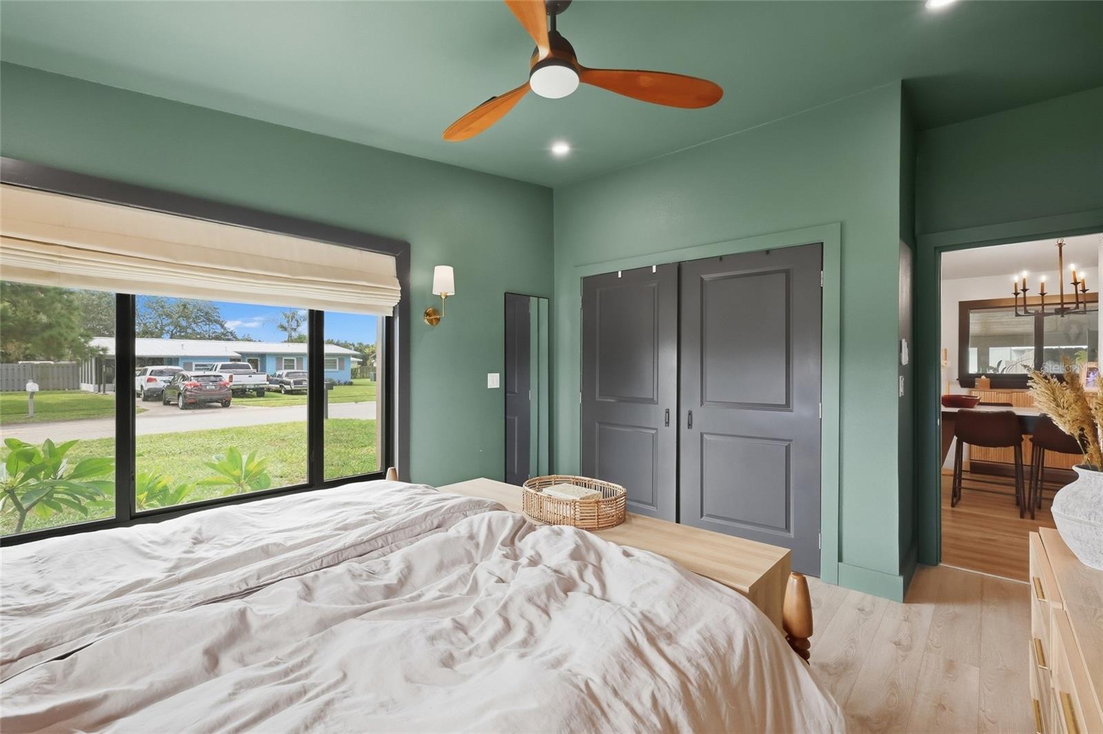5055 LAHAINA DR — photo 12