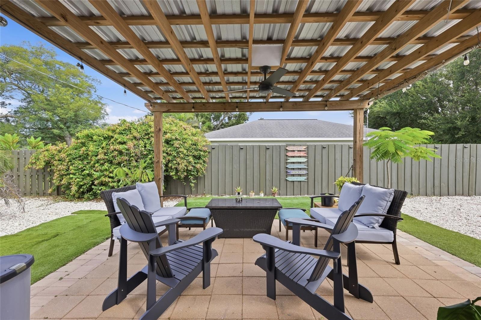 5055 LAHAINA DR — photo 20
