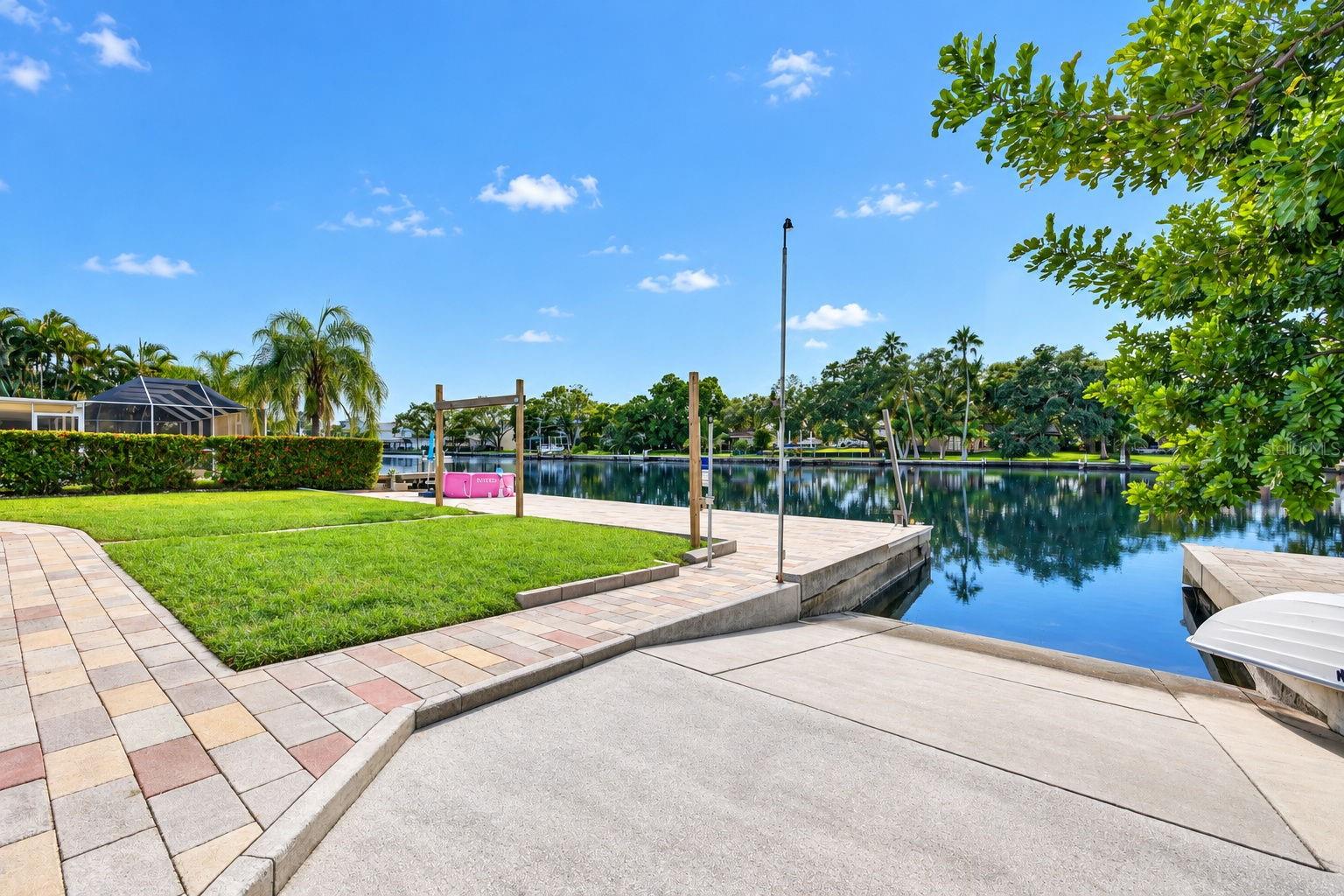 9398 SUN ISLE DR NE — photo 20