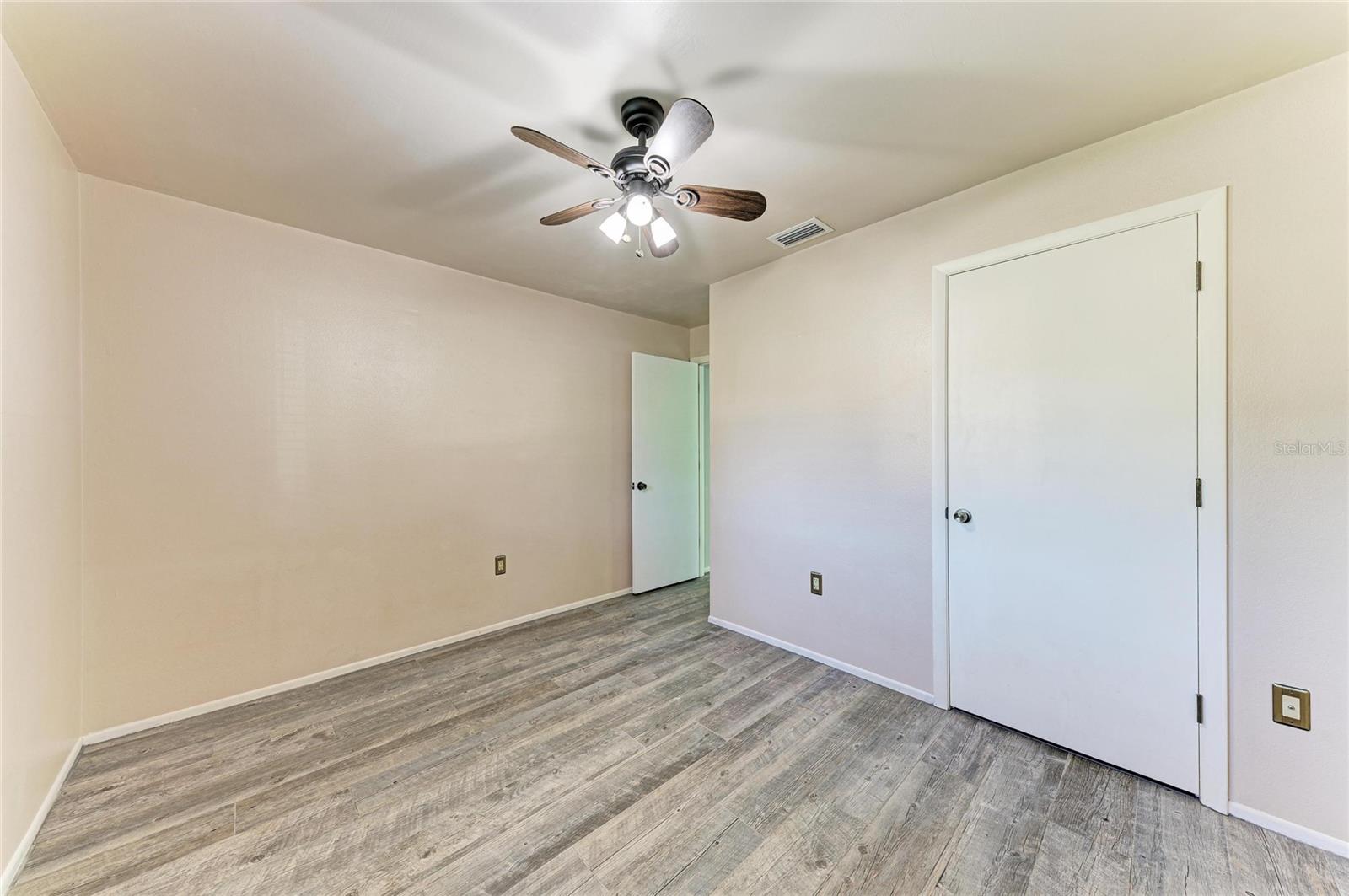 1903 COLLEEN ST — photo 12