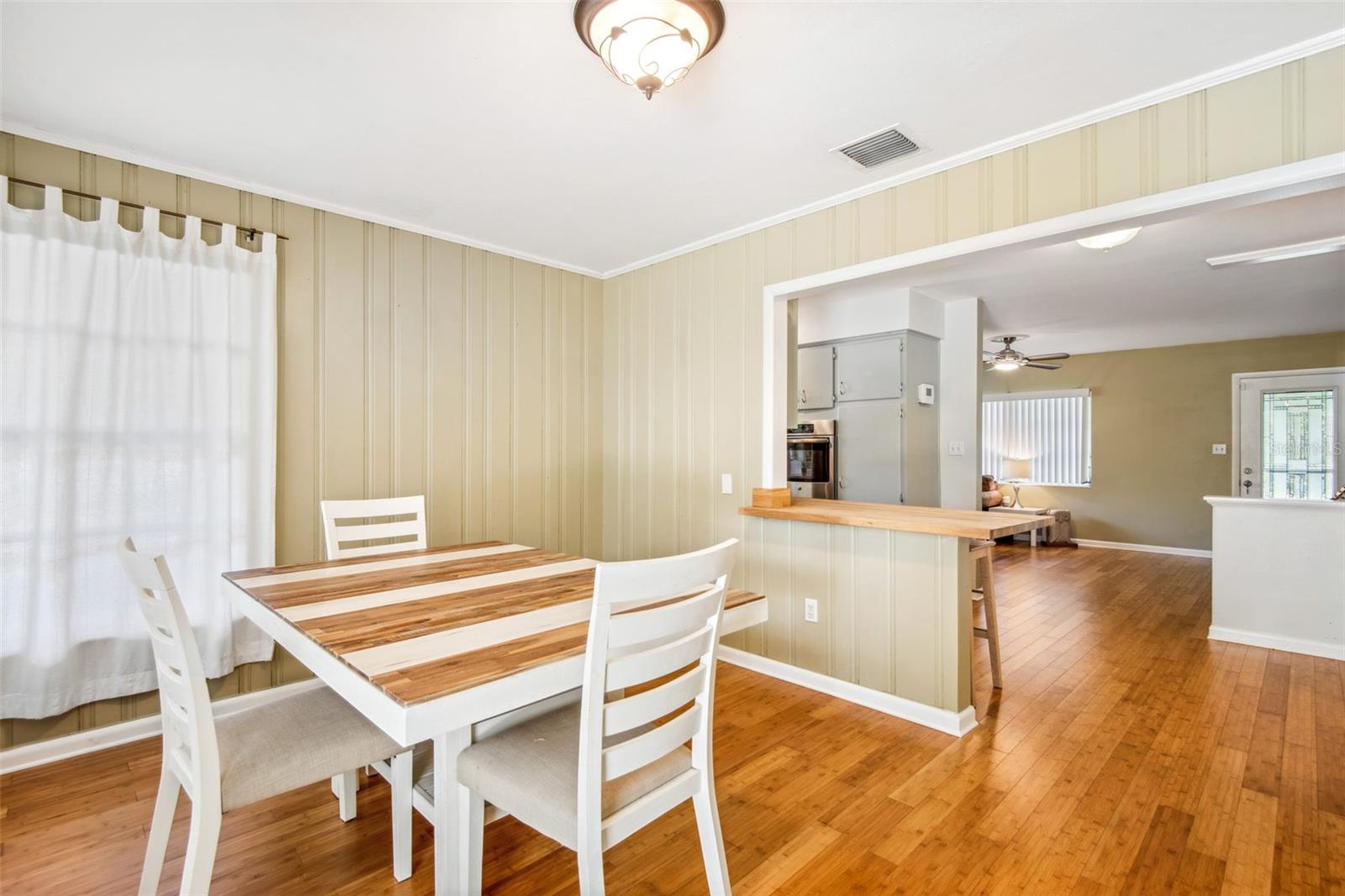 422 W LOUISIANA AVE — photo 14