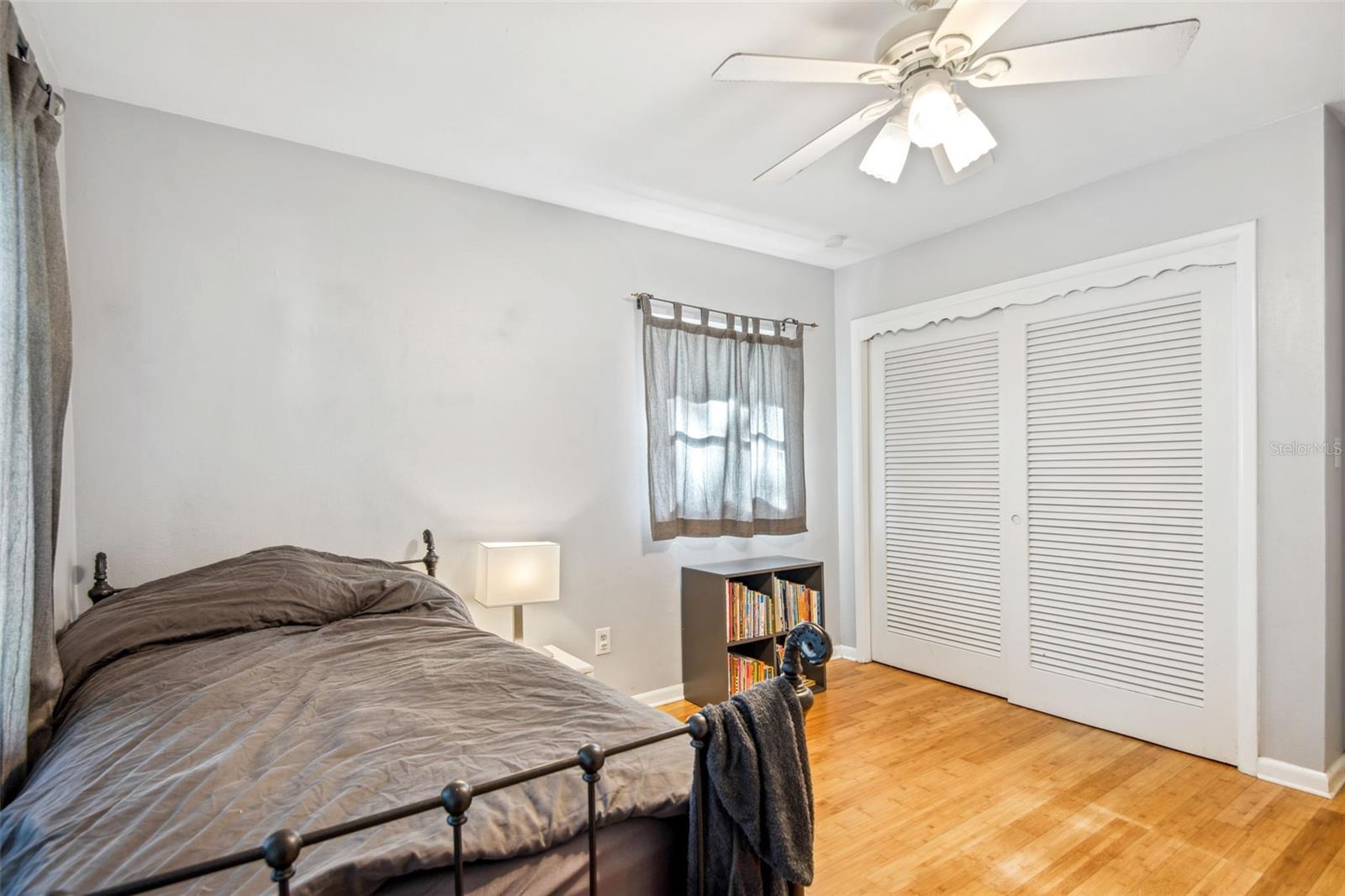 422 W LOUISIANA AVE — photo 18