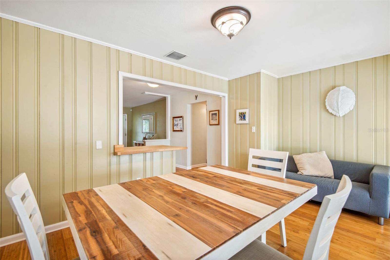 422 W LOUISIANA AVE — photo 13