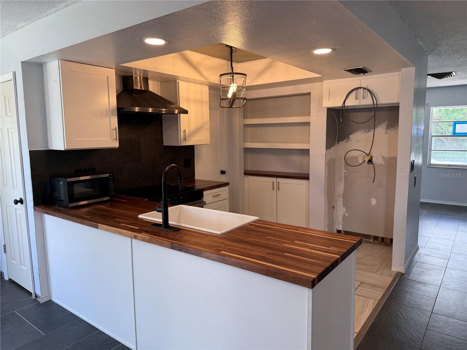 8611 LONGBOAT LN — photo 11