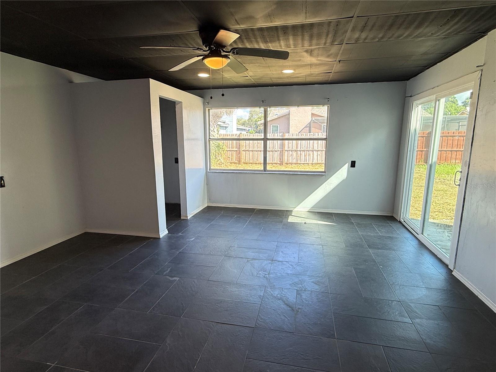 8611 LONGBOAT LN — photo 26