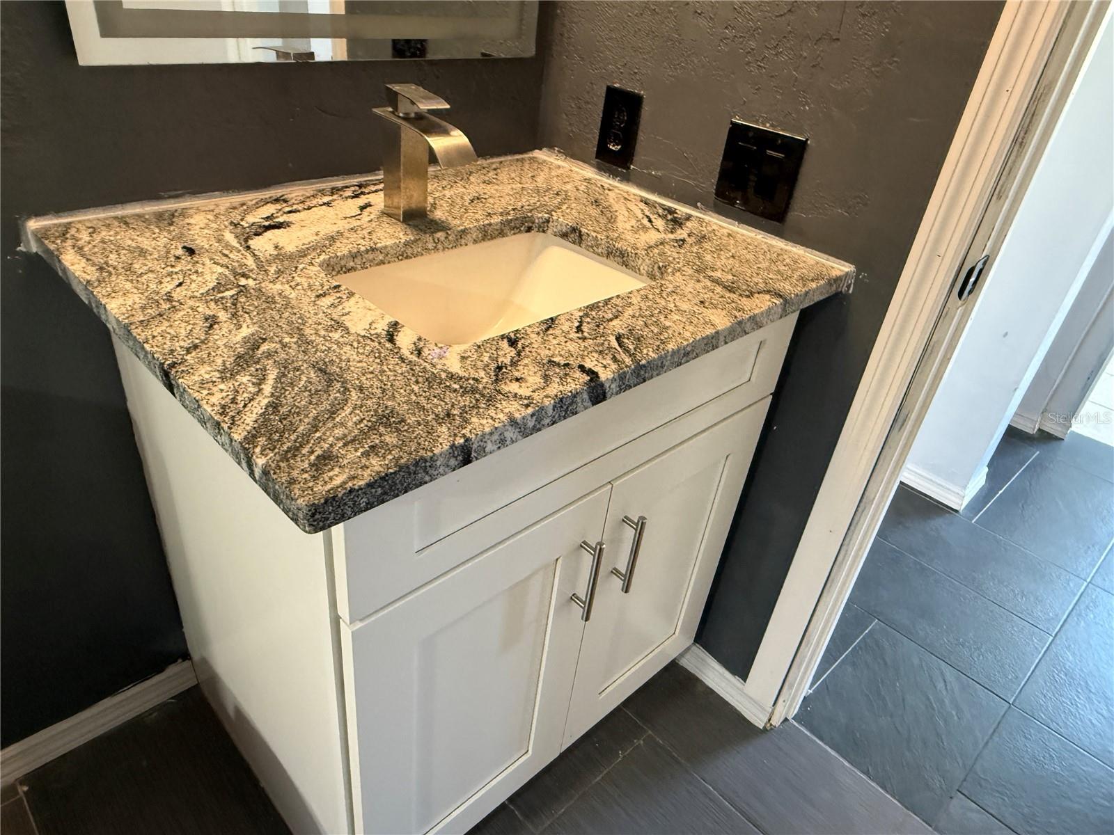 8611 LONGBOAT LN — photo 20