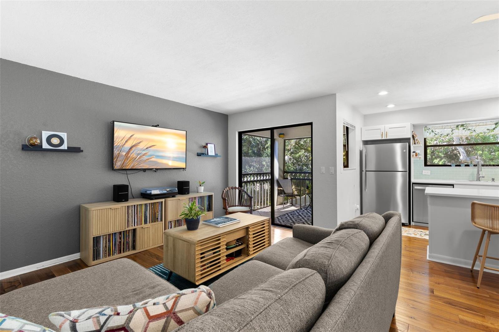 484 SANTA CRUZ PL NE #E — photo 5