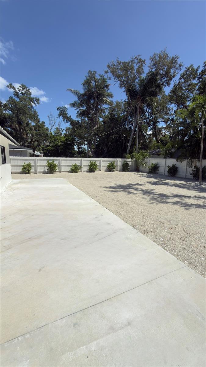 1822 2ND AVE E — photo 28