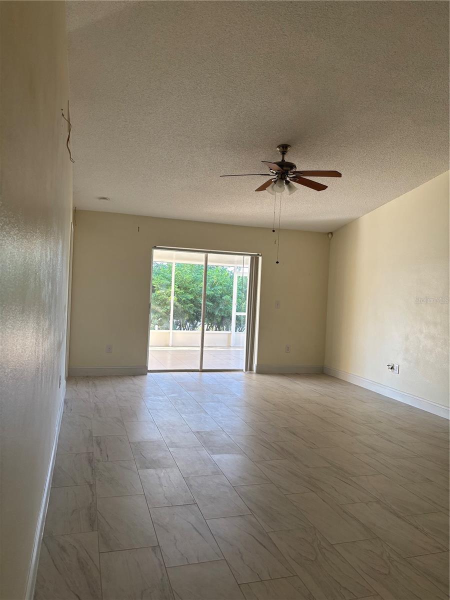 1415 BIRCHSTONE AVE — photo 6