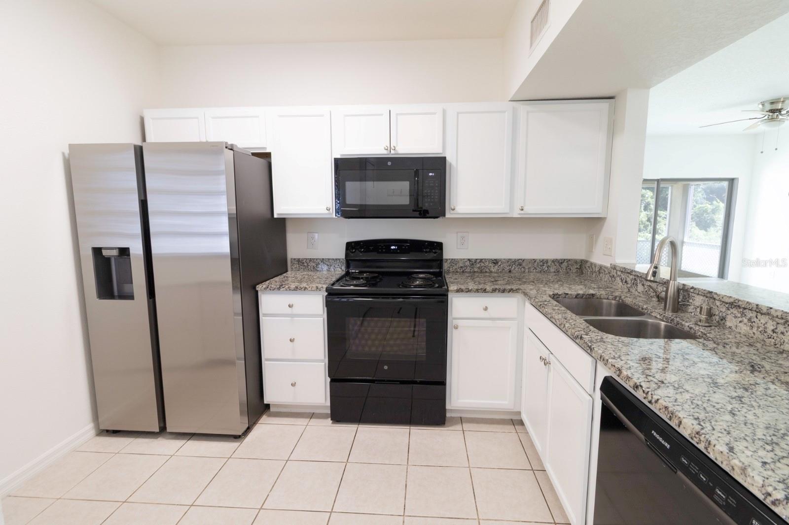 9510 NEWDALE WAY #102 — photo 3