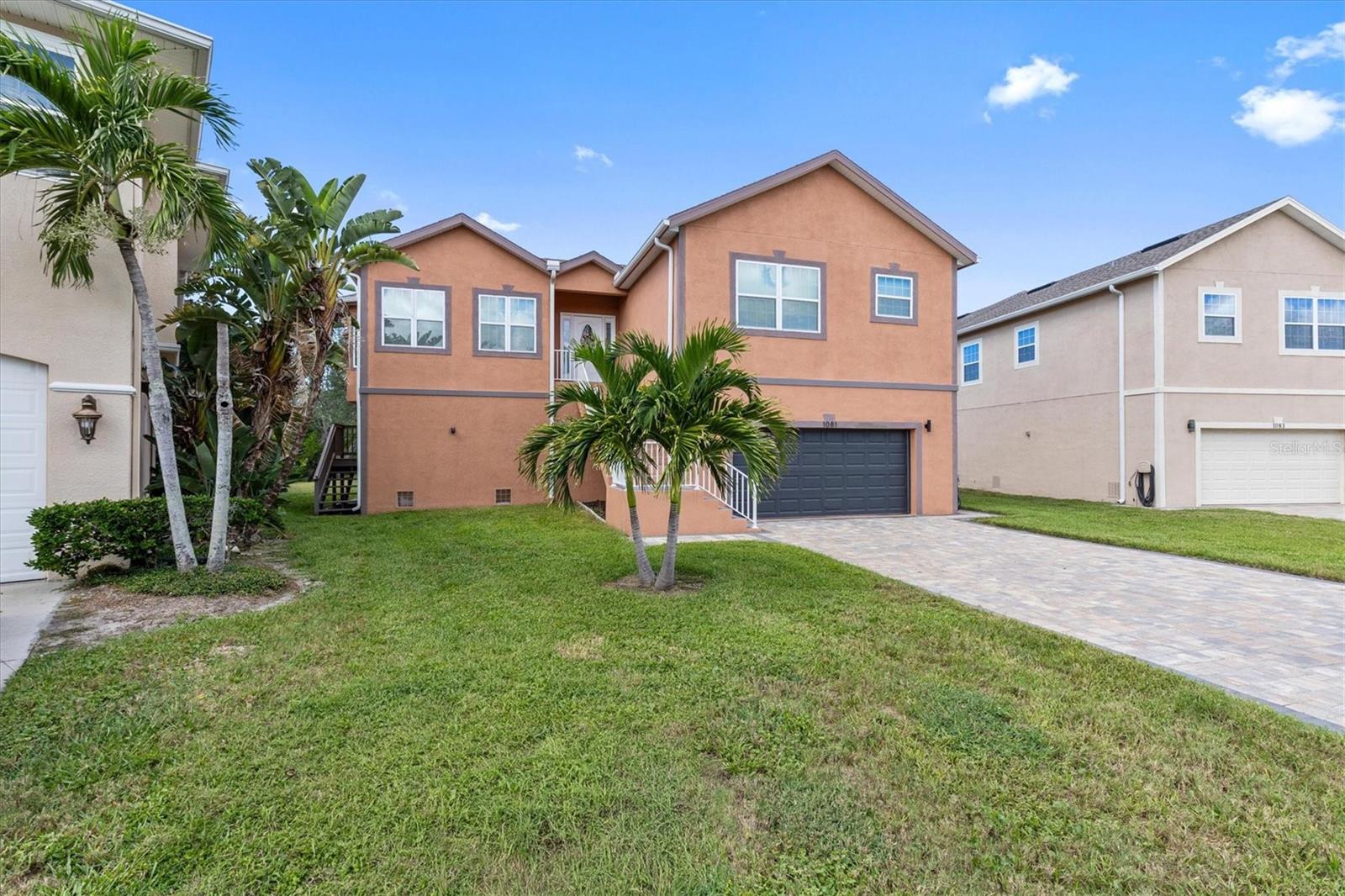 1081 S POINTE ALEXIS DR — photo 2