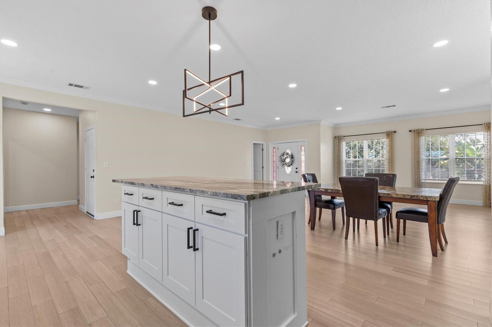 1081 S POINTE ALEXIS DR — photo 12