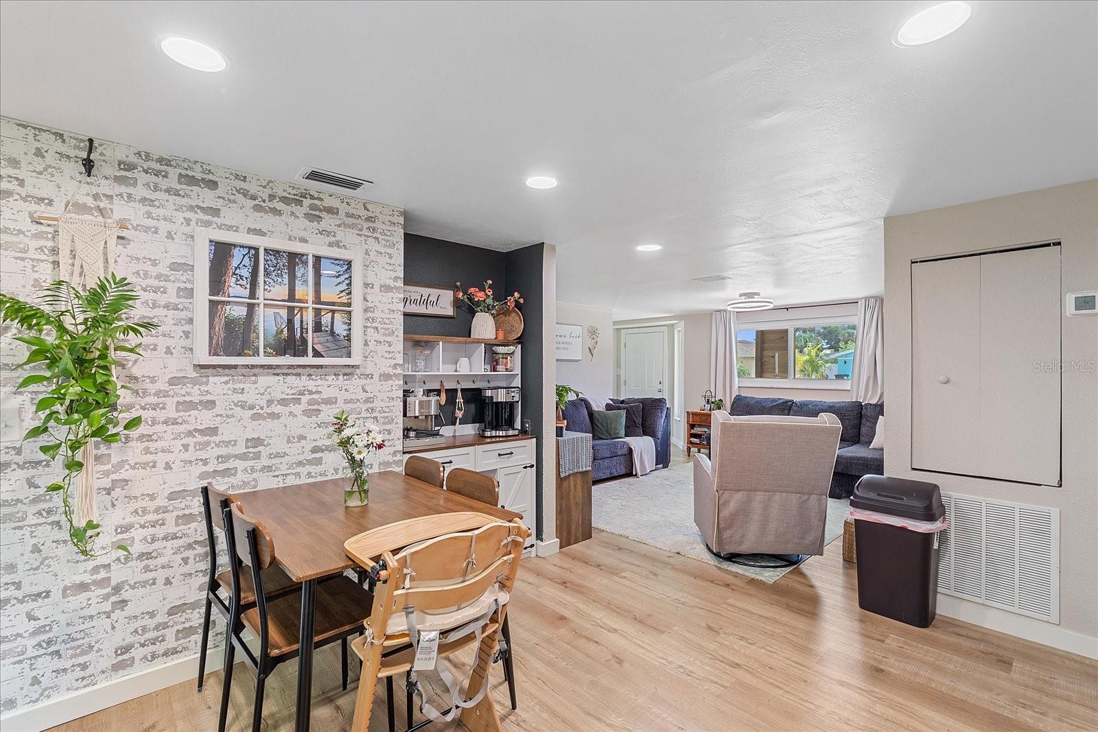 4455 MAYGOG RD — photo 8