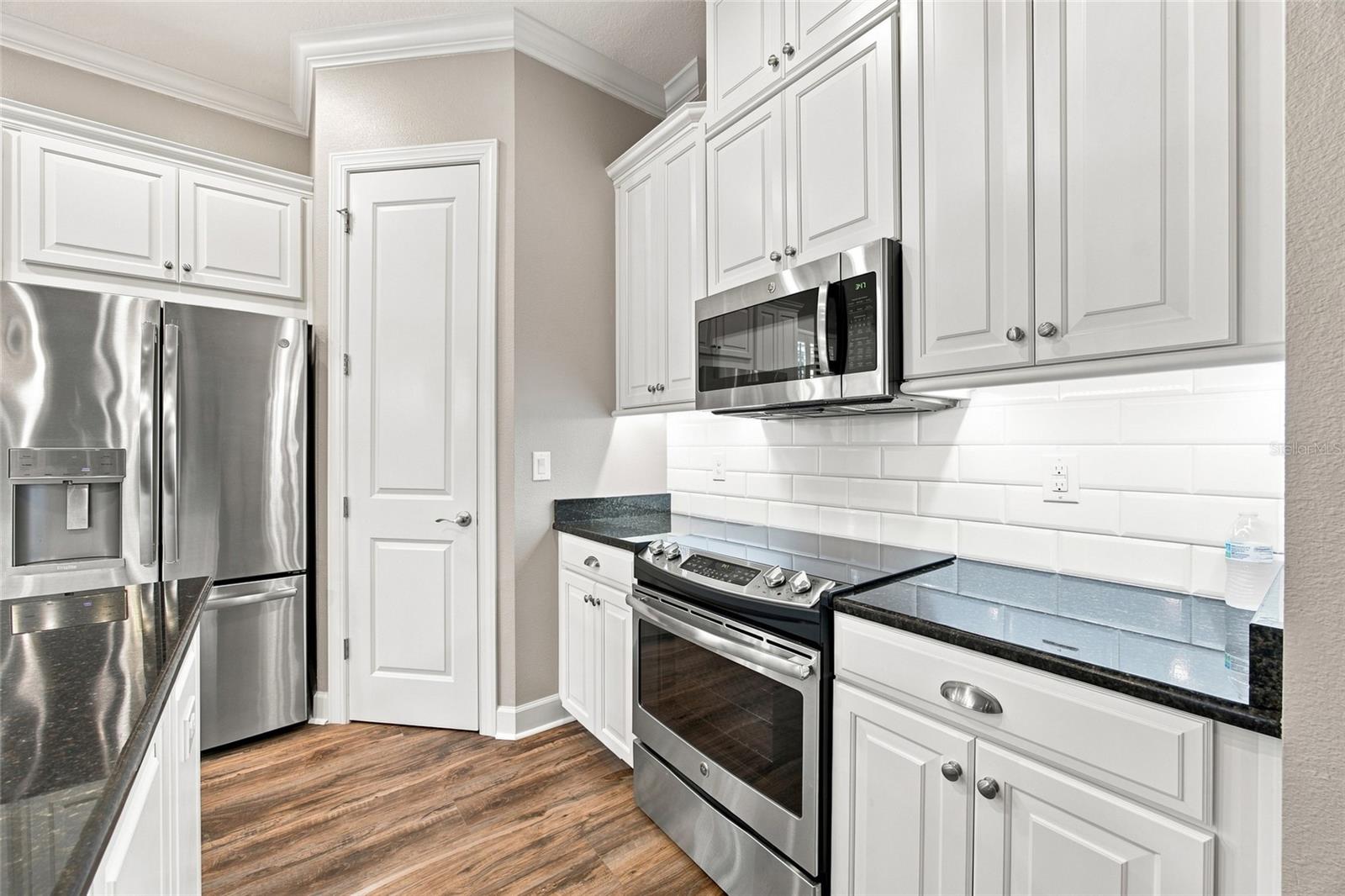 8557 GRAND ALBERATO RD — photo 16