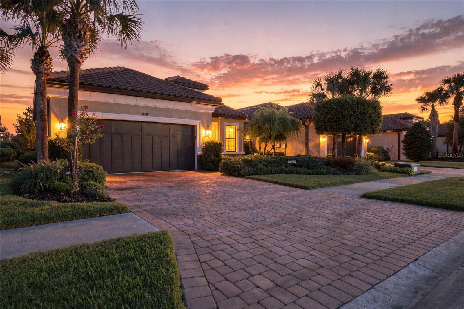 8557 GRAND ALBERATO RD — photo 2