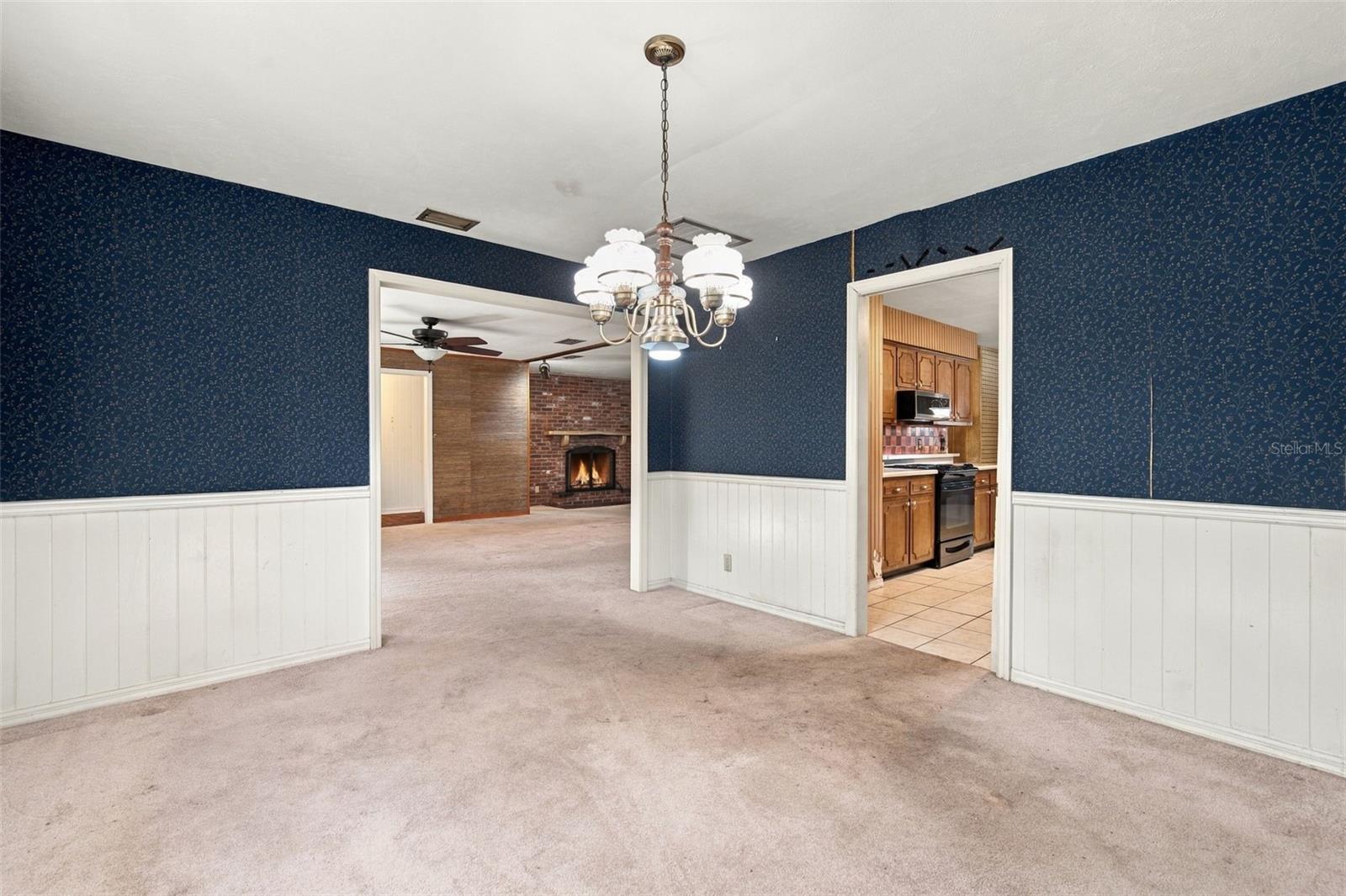 409 EL GRECO DR — photo 14