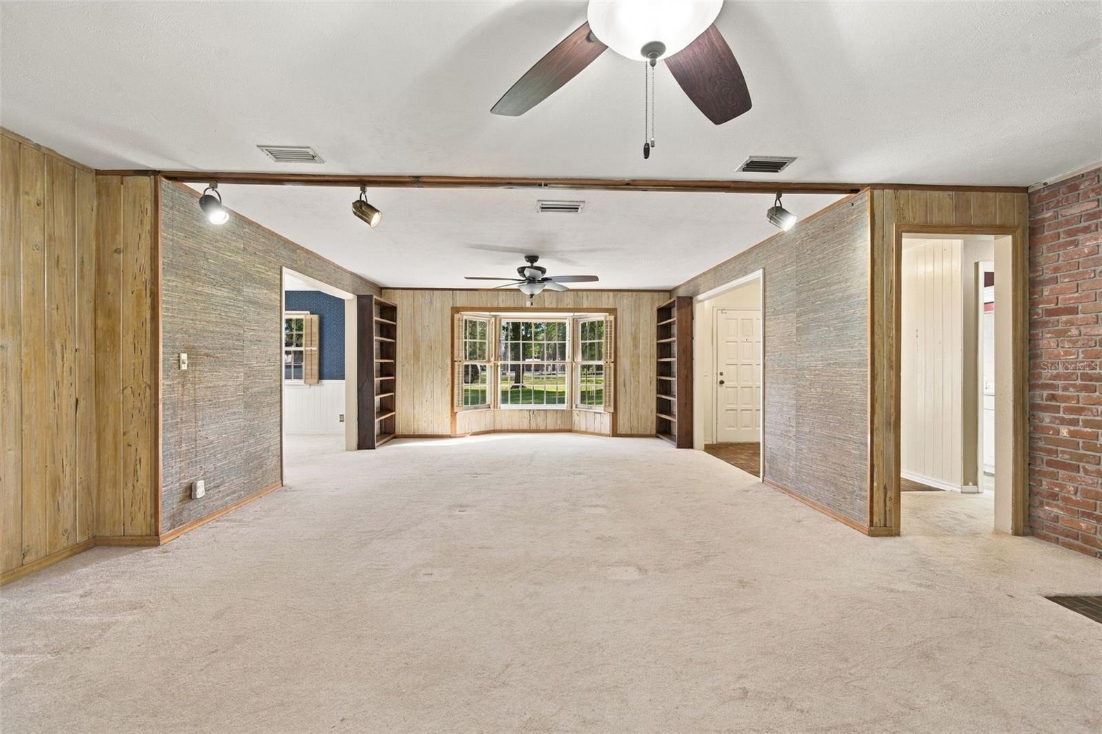 409 EL GRECO DR — photo 11