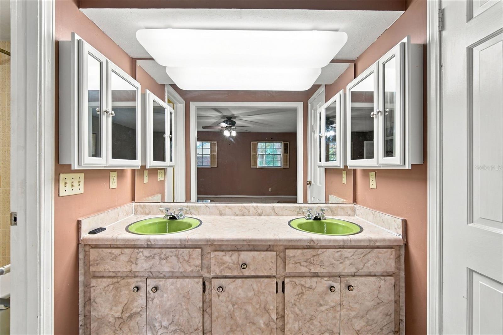 409 EL GRECO DR — photo 18