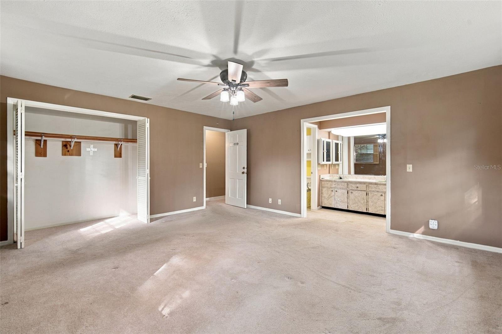 409 EL GRECO DR — photo 17