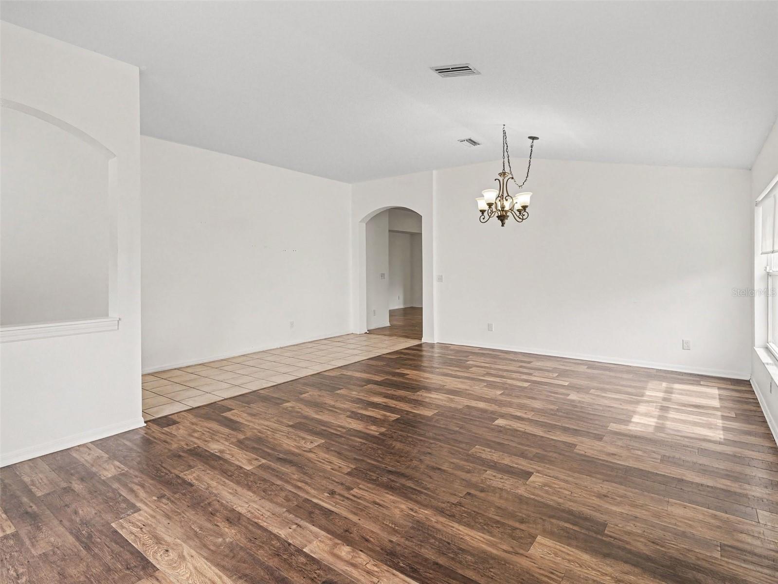 3905 CARDIFF PL — photo 6
