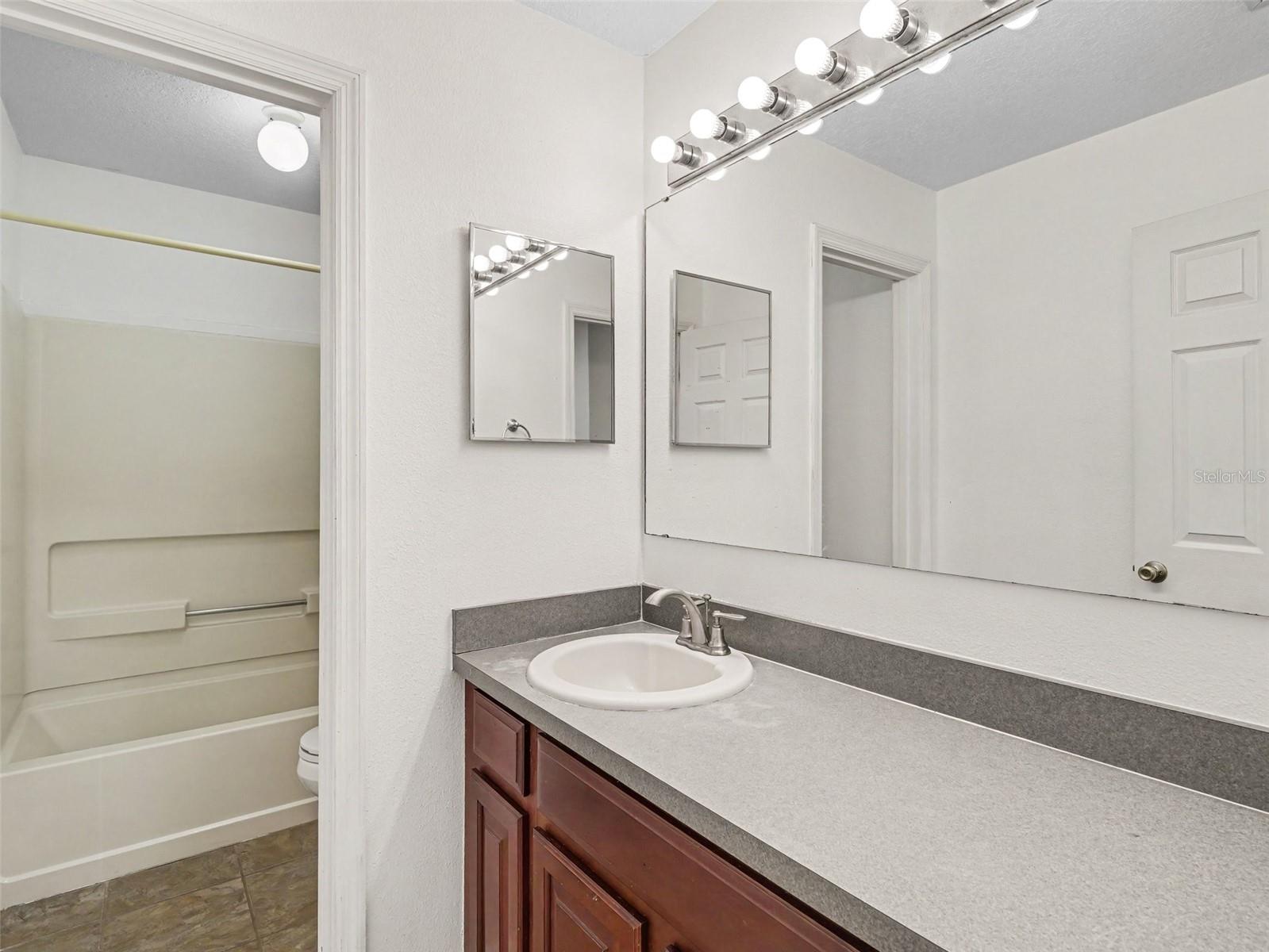 3905 CARDIFF PL — photo 24