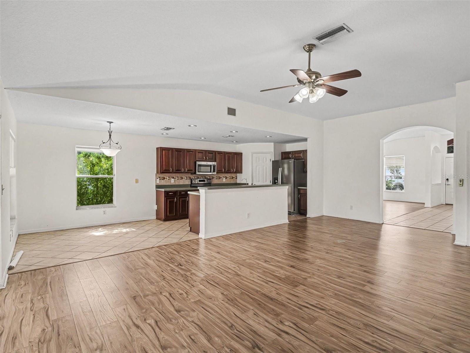 3905 CARDIFF PL — photo 10