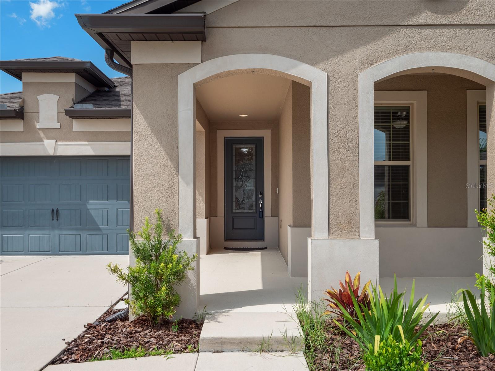 8190 OLIVE BROOK DR — photo 6
