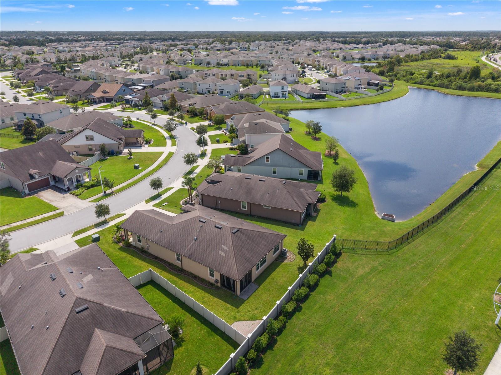 8190 OLIVE BROOK DR — photo 38