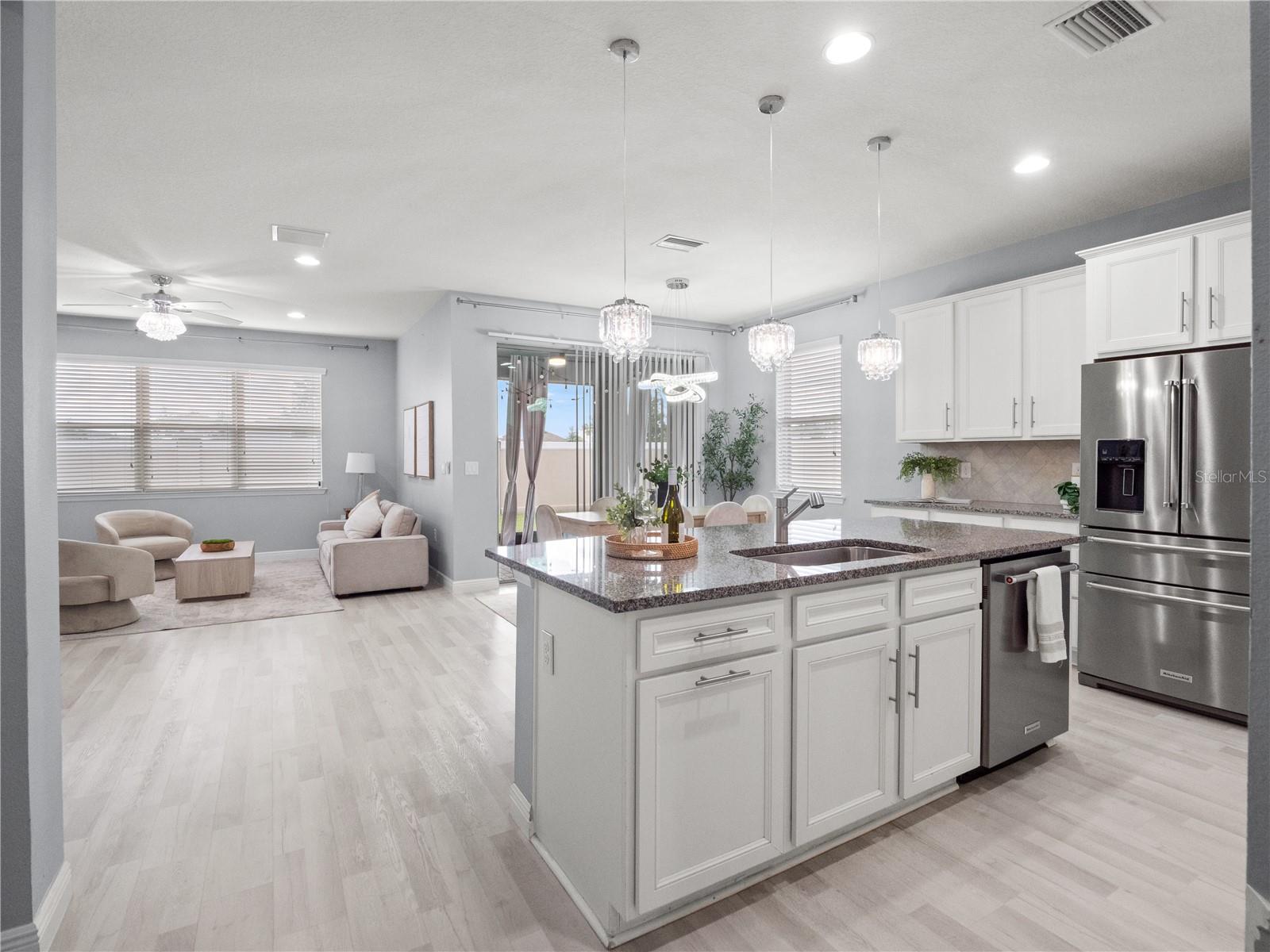 8190 OLIVE BROOK DR — photo 9