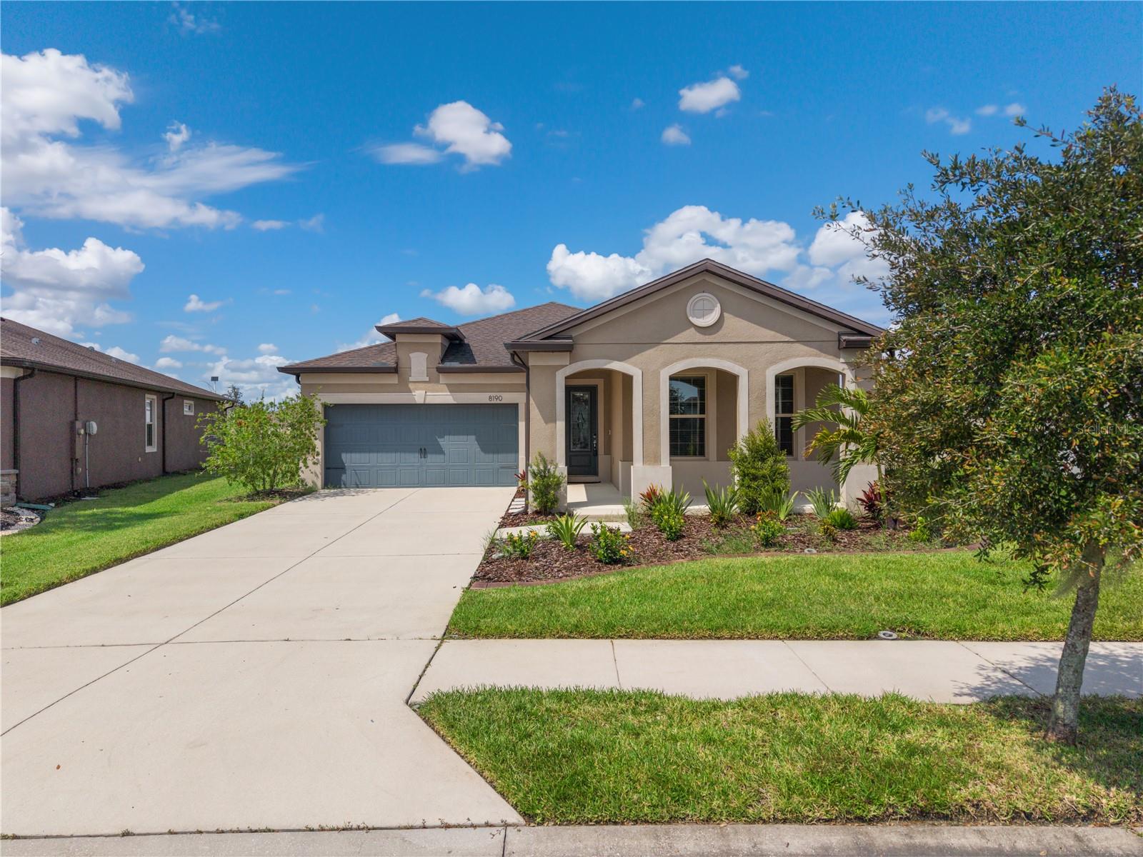 8190 OLIVE BROOK DR — photo 5