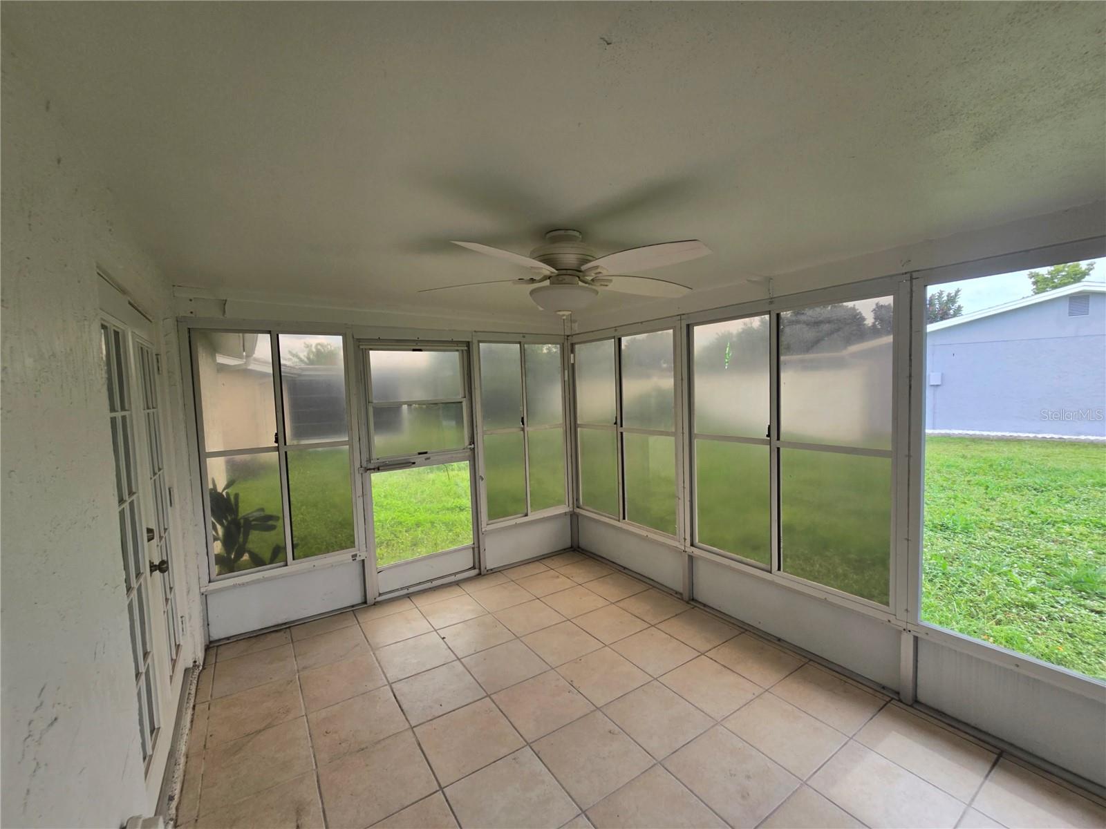 2055 NORFOLK DR — photo 25