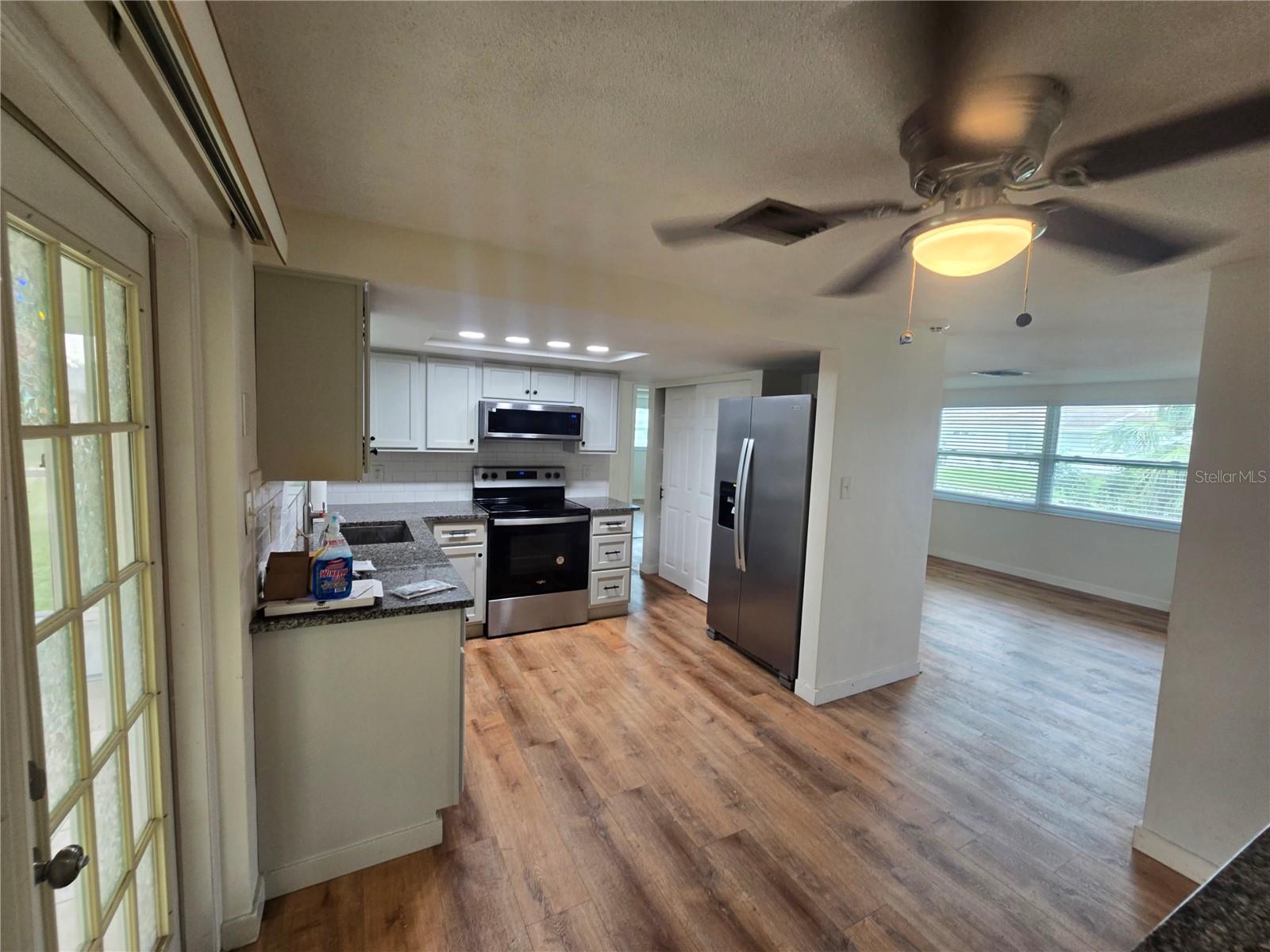 2055 NORFOLK DR — photo 15