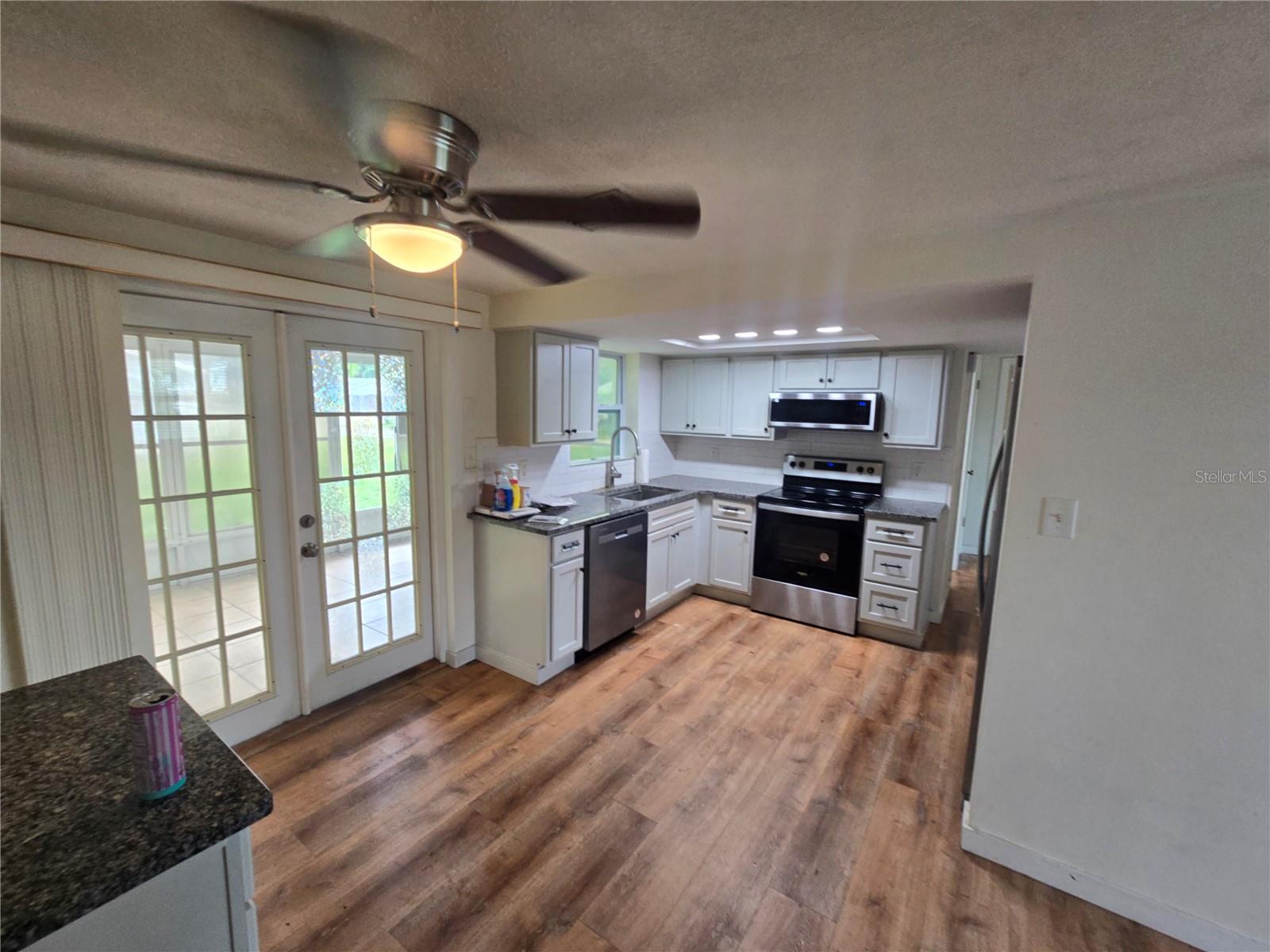 2055 NORFOLK DR — photo 16