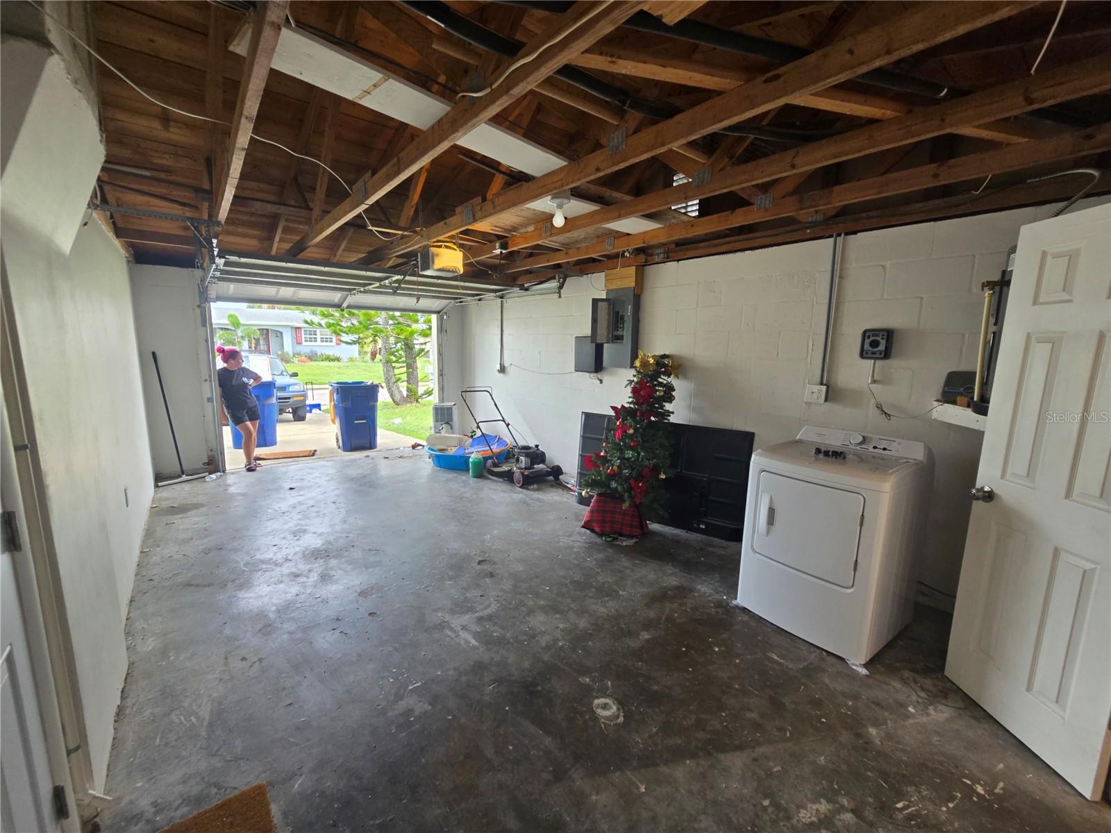 2055 NORFOLK DR — photo 10