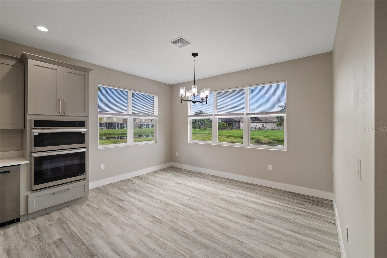 10704 BANFIELD DR — photo 32