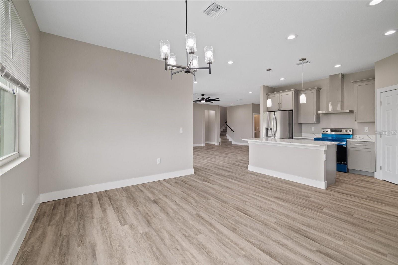 10704 BANFIELD DR — photo 33