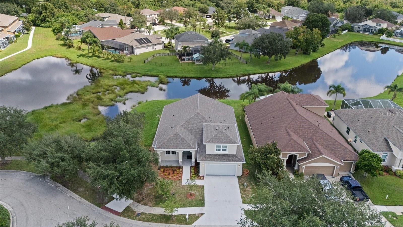10704 BANFIELD DR — photo 5