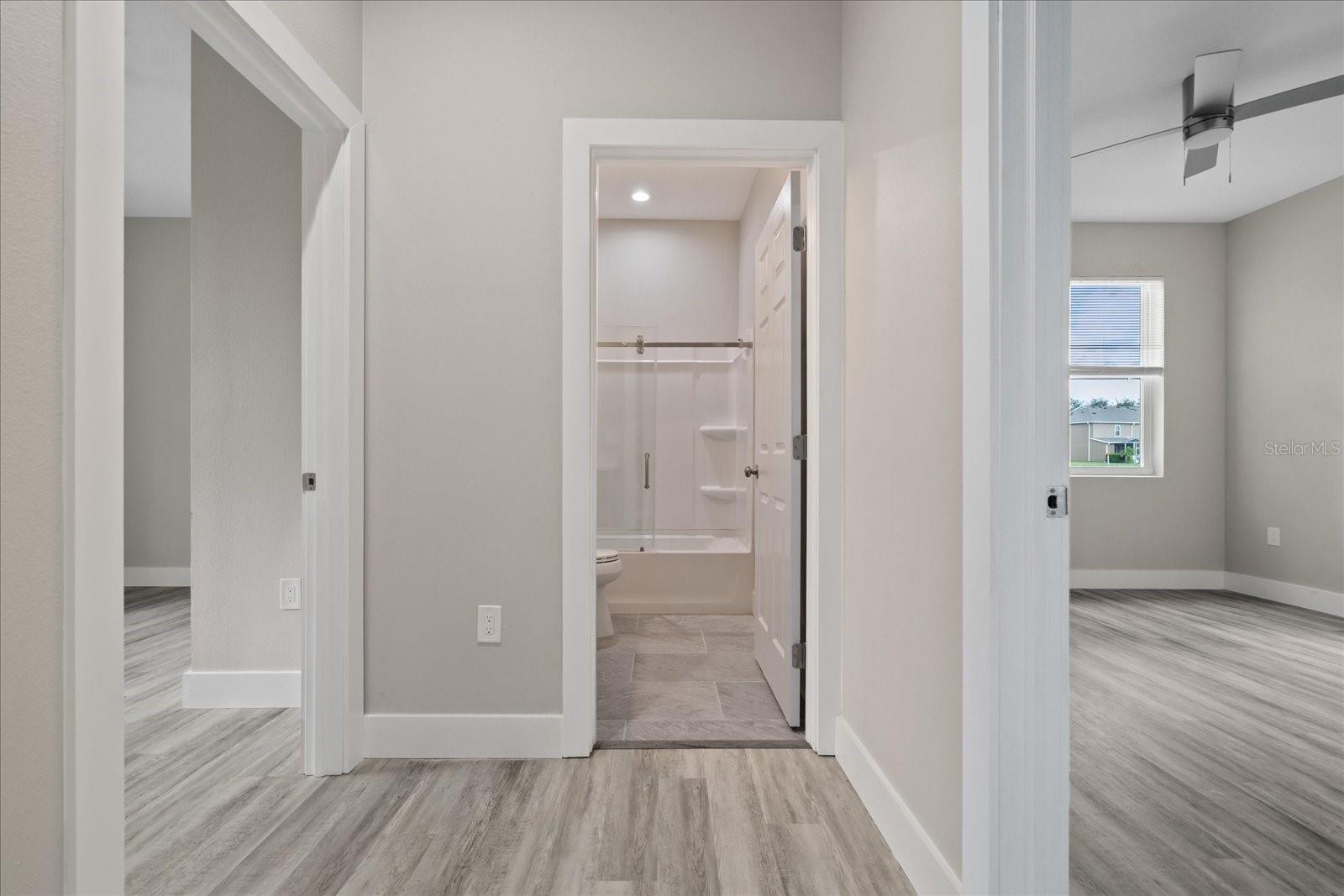 10704 BANFIELD DR — photo 22