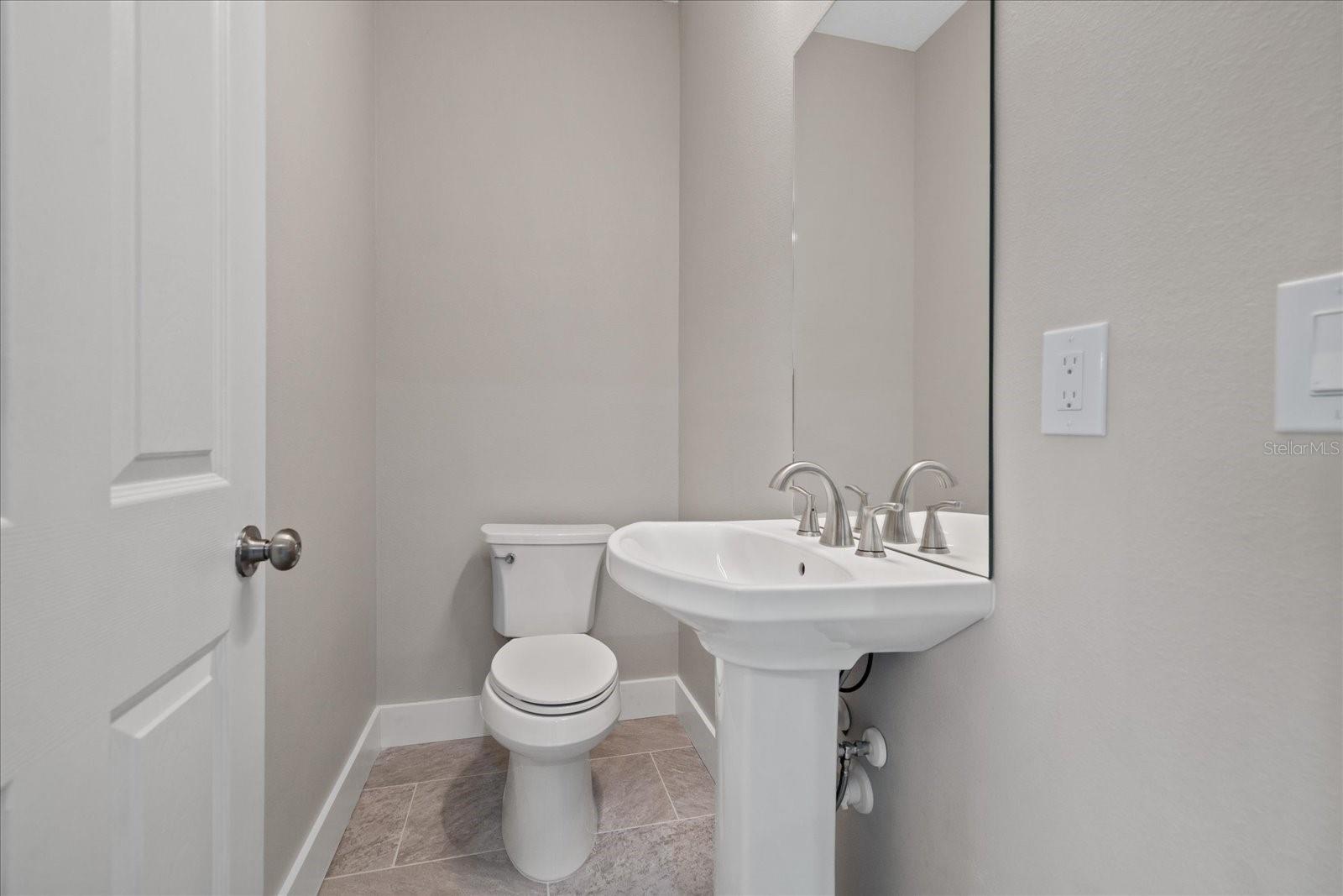 10704 BANFIELD DR — photo 18